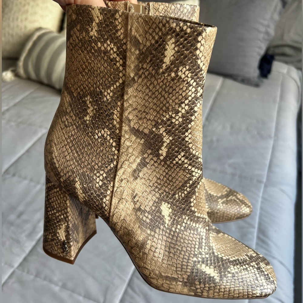Sam Edelman Codie Square Toe Bootie in Wheat Multi Snake Sz8M NWT